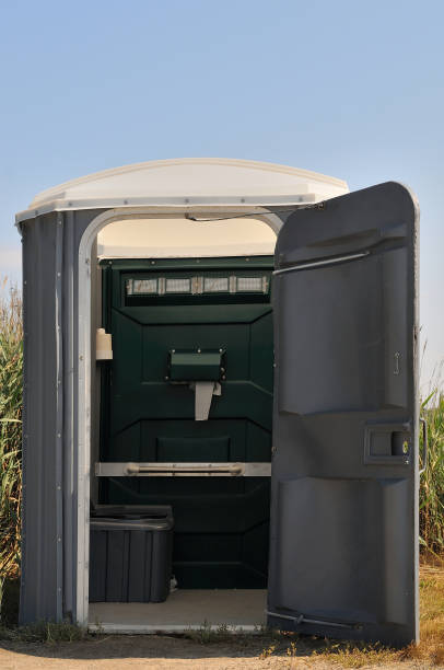 Best Luxury portable toilet rental  in Cedar Crest, MA